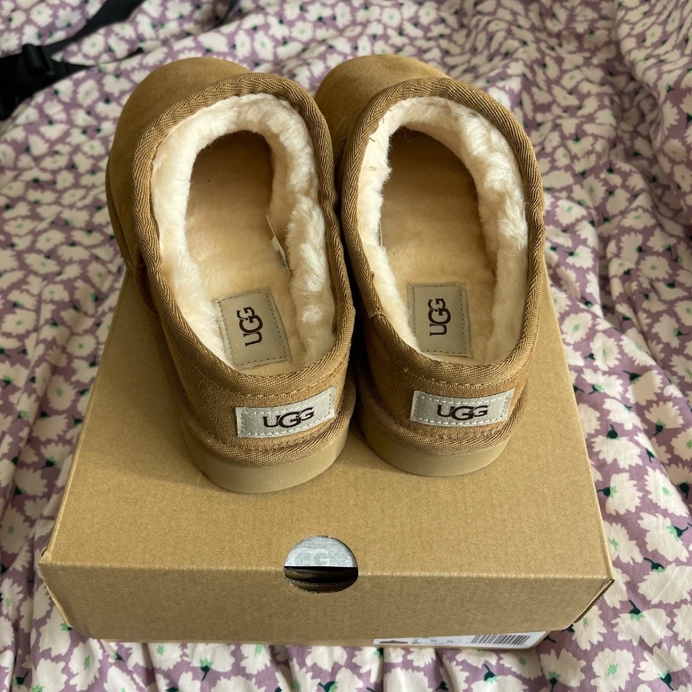 UGG Classic Slipper